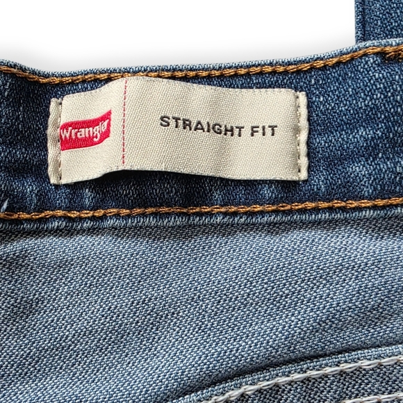 Wrangler Straight Fit Men's Jeans, Size 36x34 - Picture 5 of 7